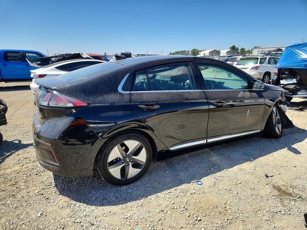 2021 HYUNDAI IONIQ SEL