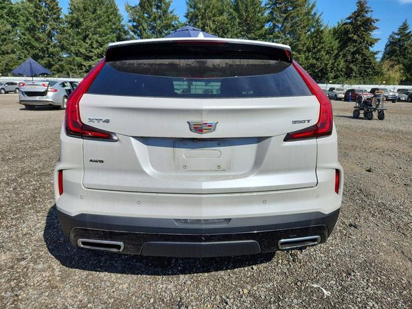 2024 CADILLAC XT4
