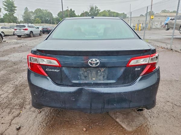 2013 TOYOTA CAMRY