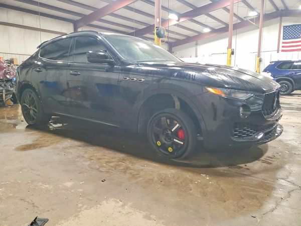 2018 MASERATI LEVANTE