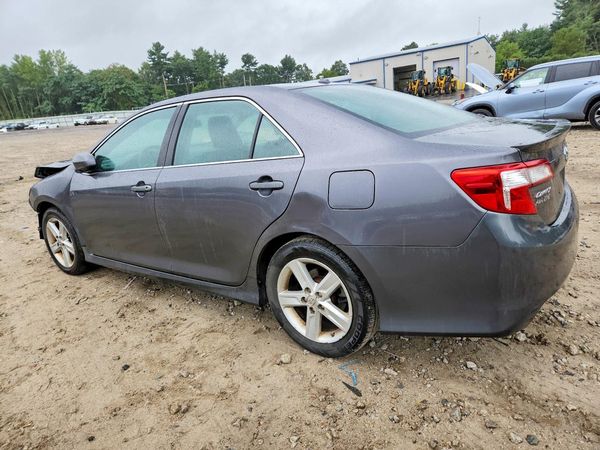 2013 TOYOTA CAMRY