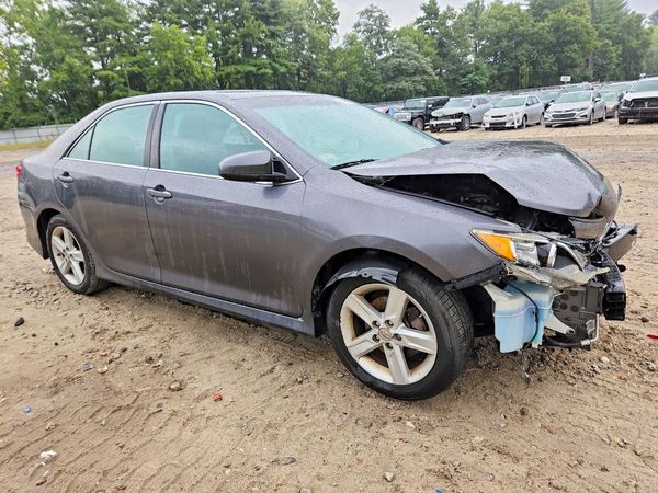 2013 TOYOTA CAMRY