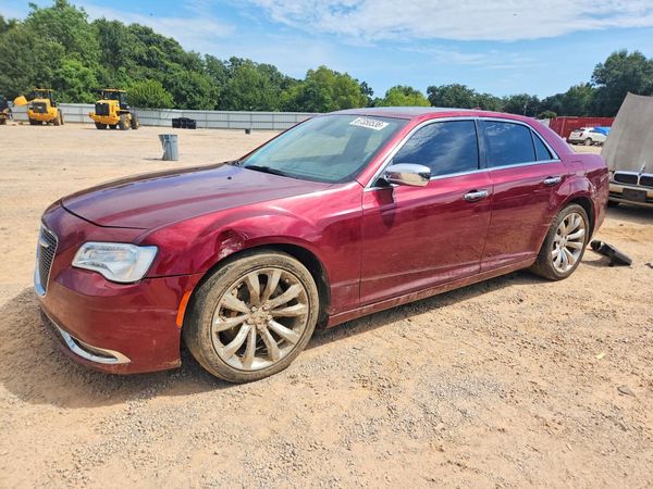 2019 CHRYSLER 300
