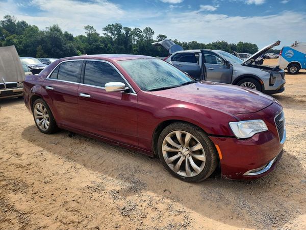 2019 CHRYSLER 300