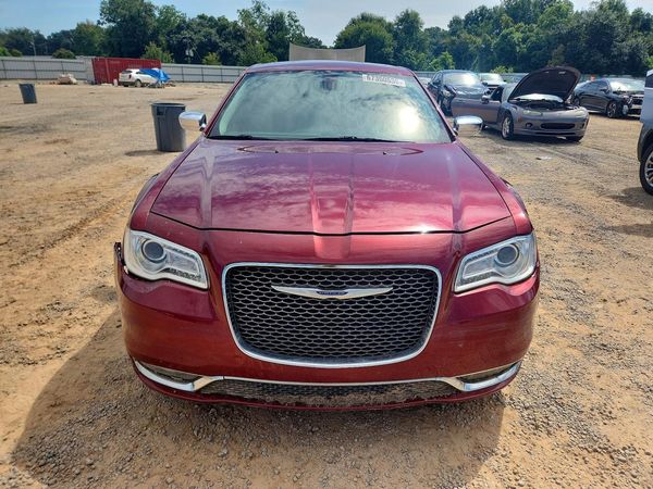 2019 CHRYSLER 300