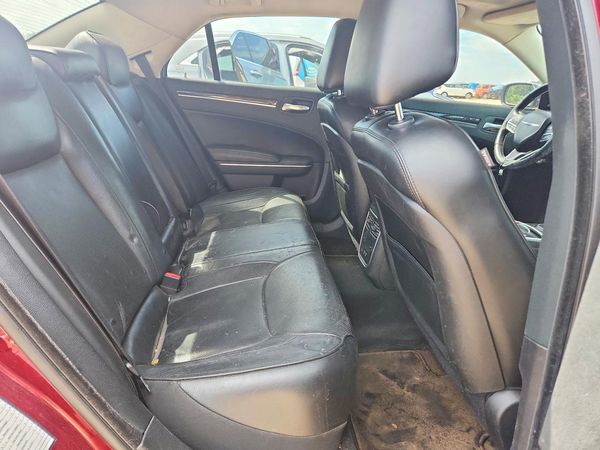 2019 CHRYSLER 300