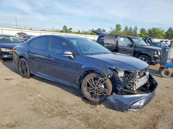 2026 TOYOTA CAMRY