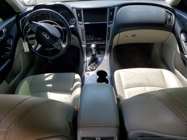 2017 INFINITI Q50