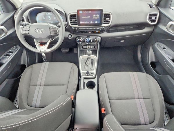 2026 HYUNDAI VENUE SEL, SEL w/ 2-Tone Roof