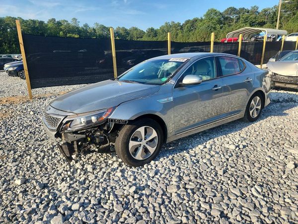 2016 KIA OPTIMA GL - Middle-low