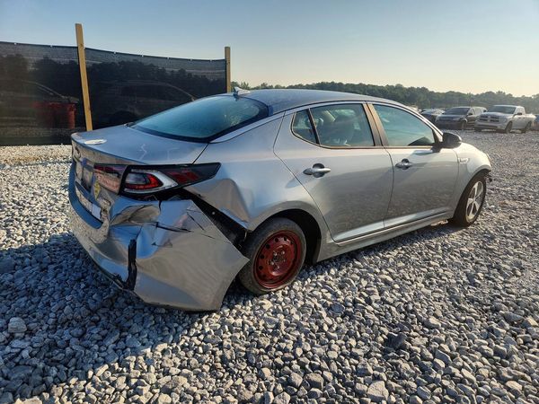 2016 KIA OPTIMA GL - Middle-low
