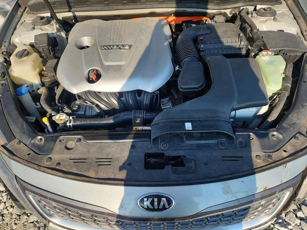 2016 KIA OPTIMA GL - Middle-low