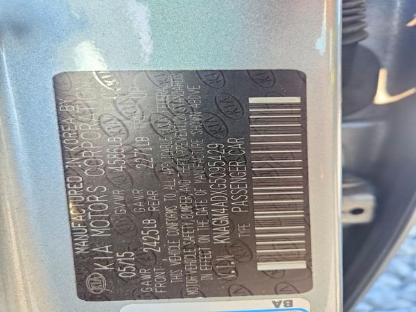 2016 KIA OPTIMA GL - Middle-low