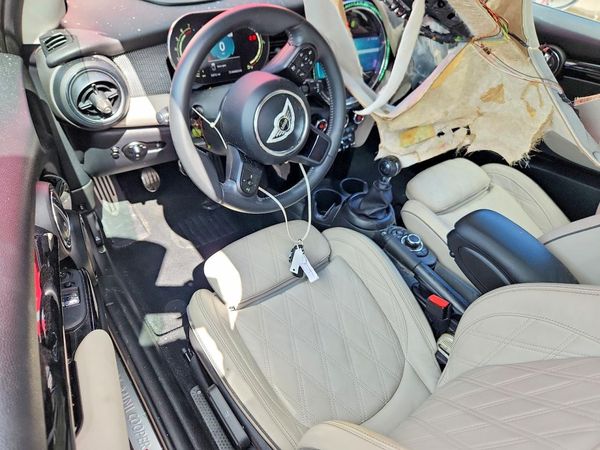 2023 MINI COOPER