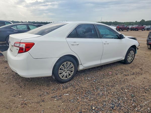 2013 TOYOTA CAMRY