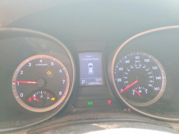 2015 HYUNDAI SANTA FE GL