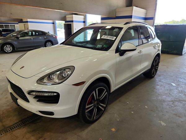 2014 PORSCHE CAYENNE Turbo