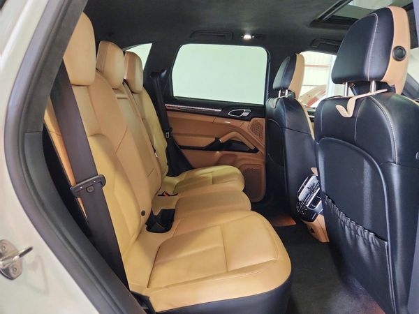 2014 PORSCHE CAYENNE Turbo