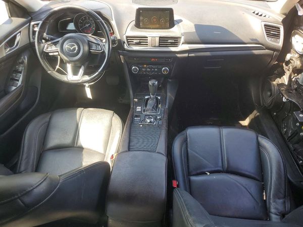 2018 MAZDA 3 Touring