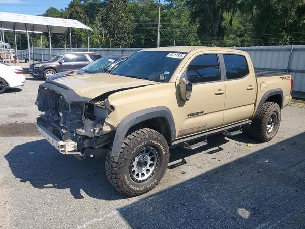 2017 TOYOTA TACOMA