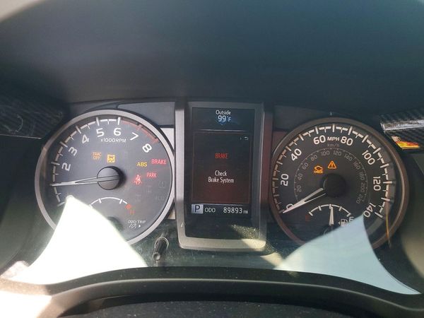 2017 TOYOTA TACOMA