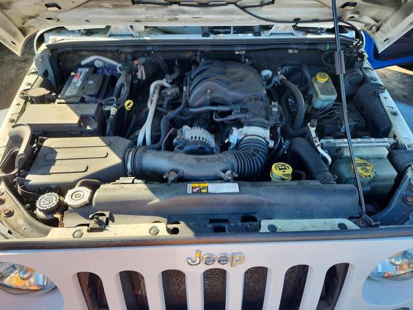 2015 JEEP WRANGLER Sport — Engine bay