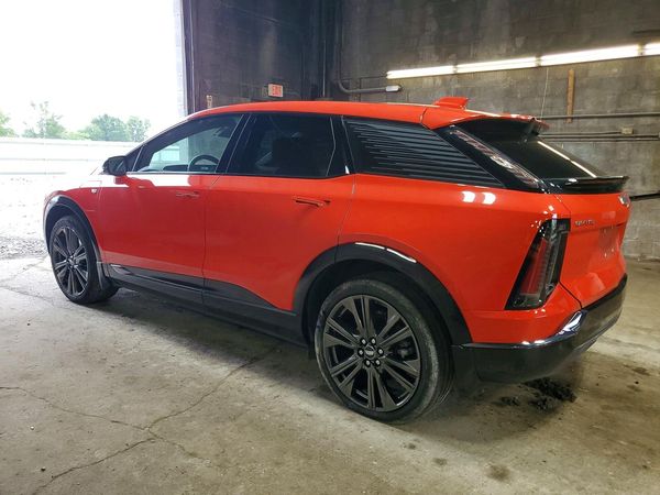 2025 CADILLAC OPTIQ