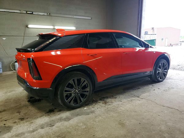 2025 CADILLAC OPTIQ