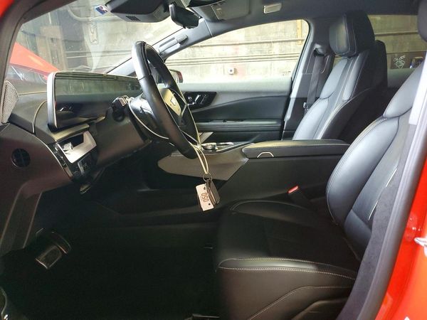 2025 CADILLAC OPTIQ
