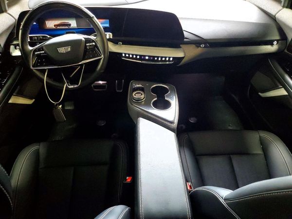 2025 CADILLAC OPTIQ