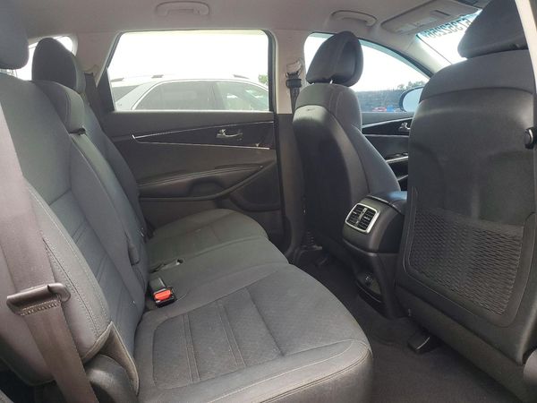 2023 KIA SORENTO