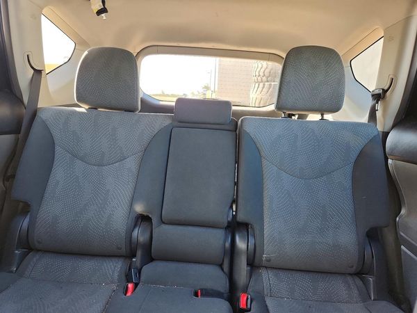 2014 TOYOTA PRIUS — SUVN