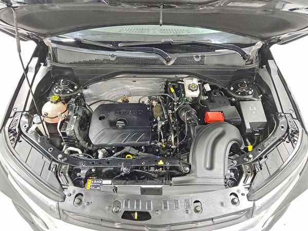 2024 CHEVROLET TRAILBLAZER LT — Engine bay
