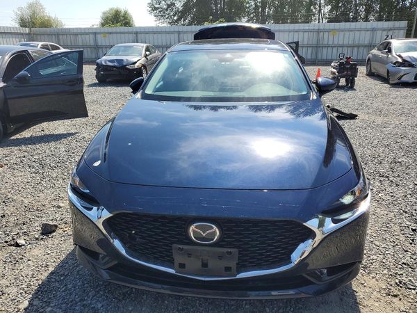 2023 MAZDA 3 Preferred Package