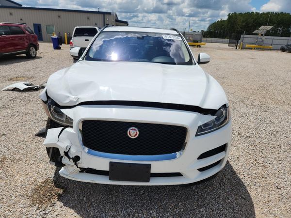 2018 JAGUAR F-PACE