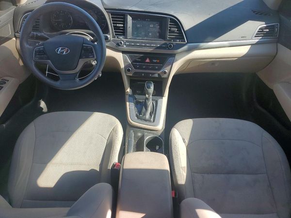 2017 HYUNDAI ELANTRA