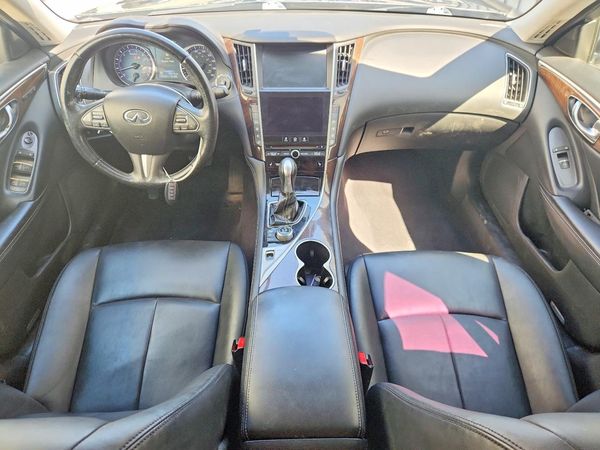 2017 INFINITI Q50