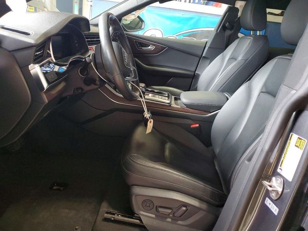 2019 AUDI Q8