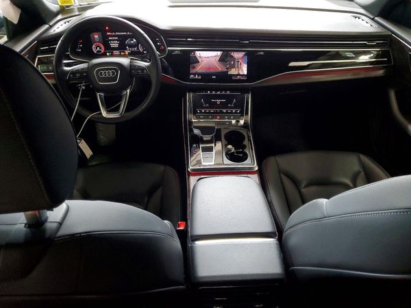 2019 AUDI Q8