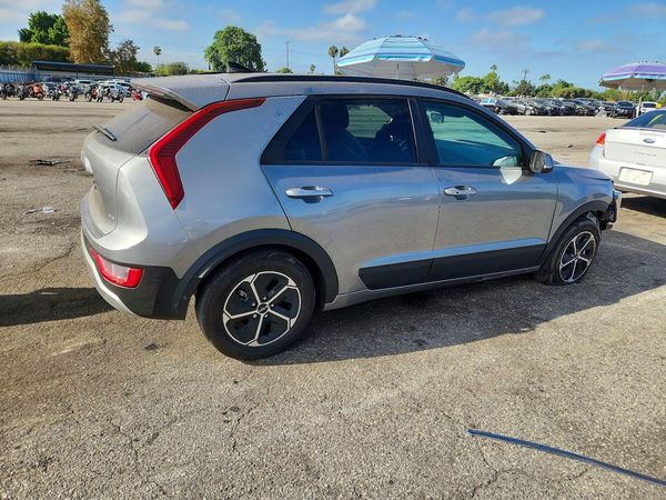 2025 KIA NIRO