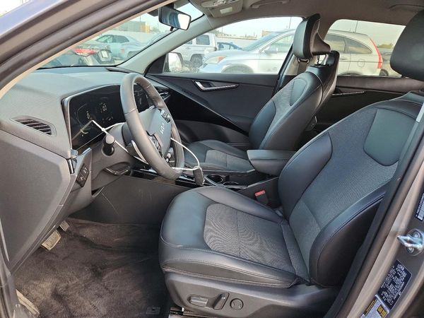 2025 KIA NIRO