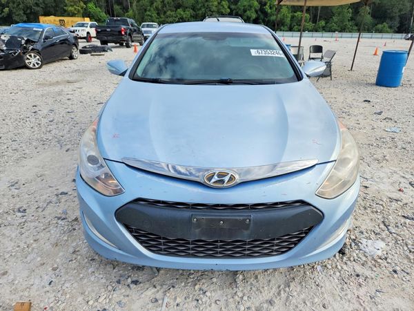 2013 HYUNDAI SONATA