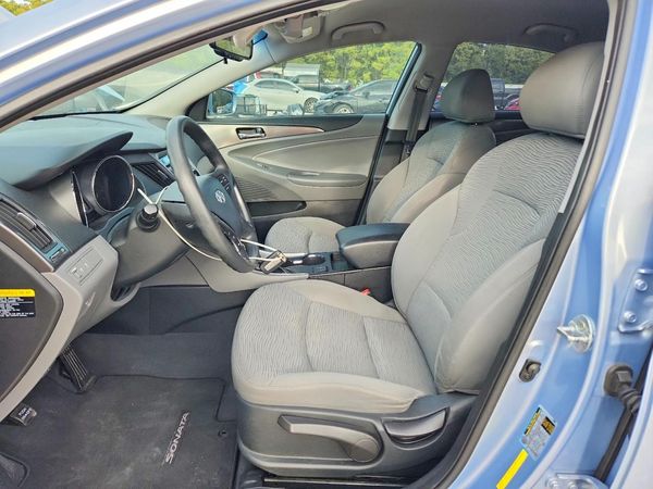 2013 HYUNDAI SONATA