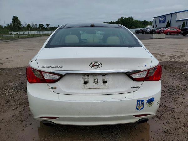 2012 HYUNDAI SONATA Middle level
