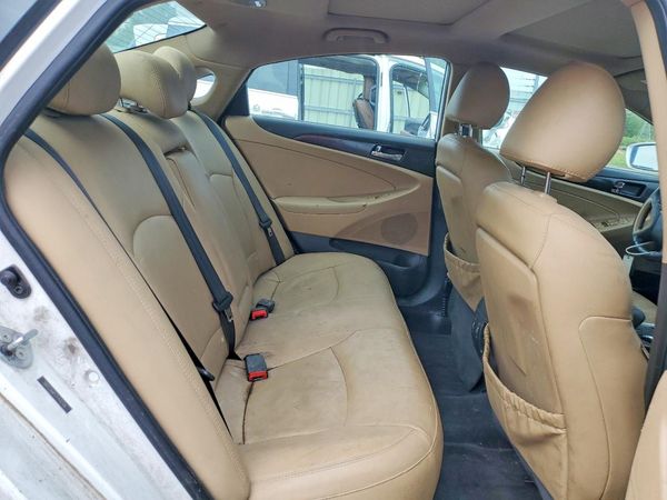 2012 HYUNDAI SONATA Middle level