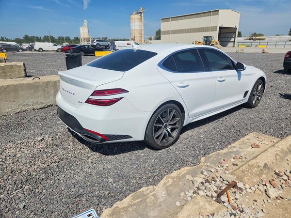 2025 GENESIS G70