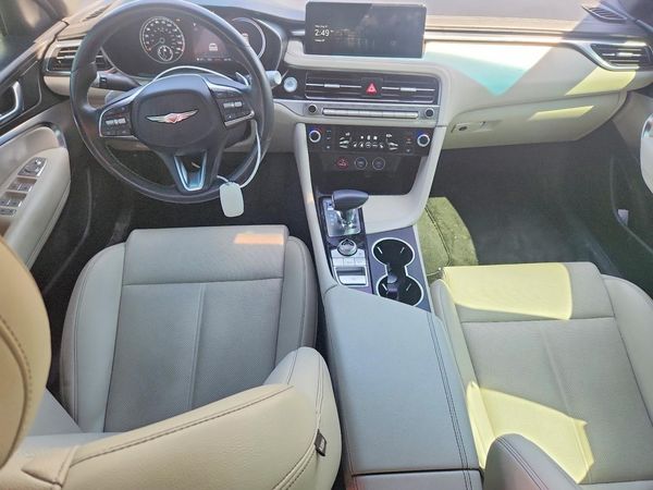 2025 GENESIS G70