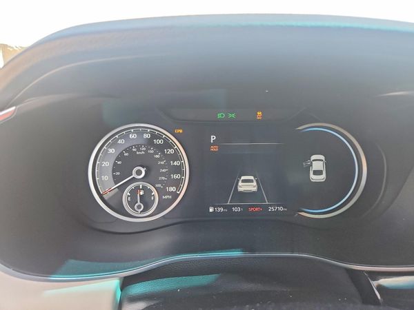2025 GENESIS G70