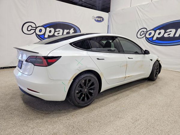 2023 TESLA MODEL 3