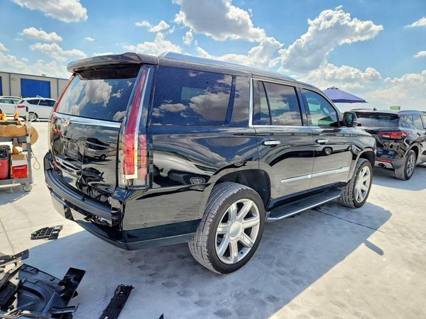 2019 CADILLAC ESCALADE Luxury